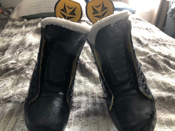 Bauer S180 Supreme Hockey Skates