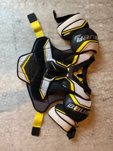 Senior Large Bauer Supreme 2S Pro Shoulder Pads