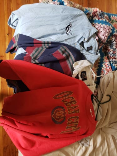 3 shirts oc, rugby and Looney tunes