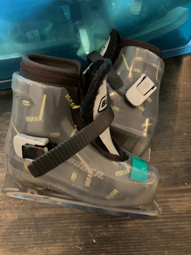 Used Bauer Regular Width Size 10-11 Lil Champ Hockey Skates
