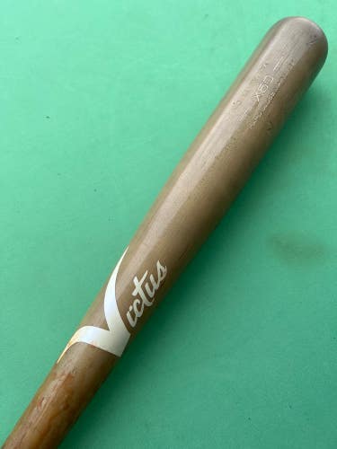 Used Victus X50 Wood Bat 32"