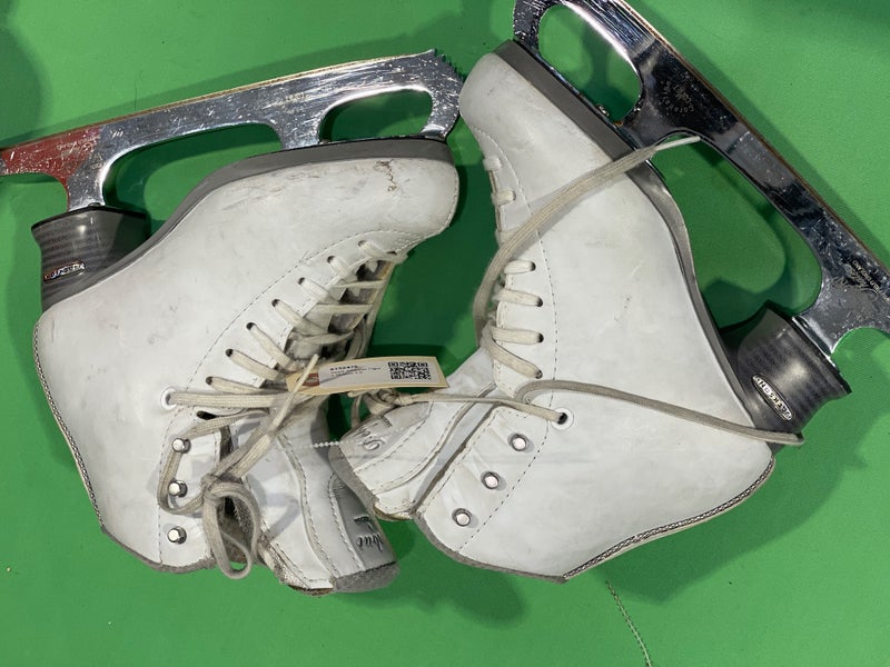 Used Jackson Figure Skates 3.0 SidelineSwap