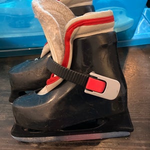 Used Bauer Size 8-9 Lil Champ Hockey Skates
