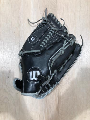 Used Wilson A360 Right-Hand Throw Outfield Baseball Glove (13")