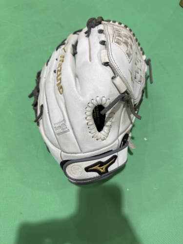 Used Mizuno MVP Prime Right Hand Throw Outfield Softball Glove 12.5"