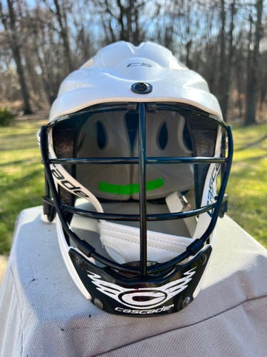 CASCADE CS YOUTH HELMET - BARELY USED!