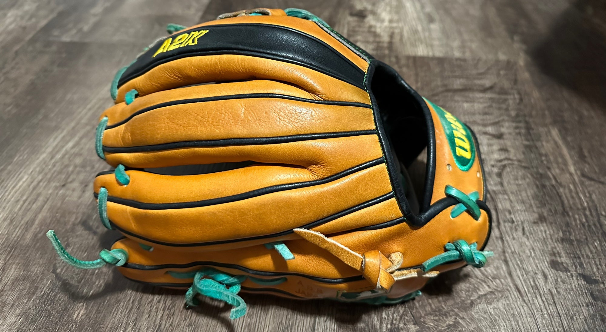 Wilson A2K MC26 GM 11.75 Infield Glove - Matt Chapman Game Model – Apollo  Sports Inc