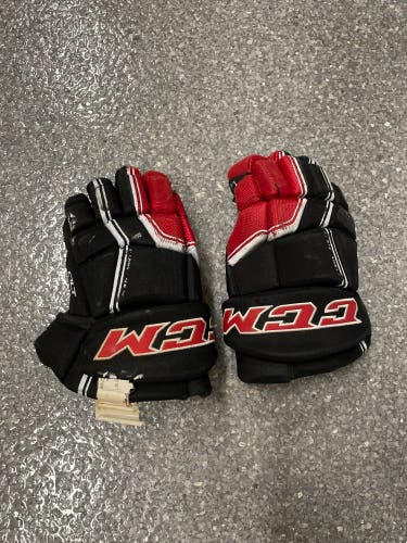 CCM 13" QLT270 Gloves Black Red