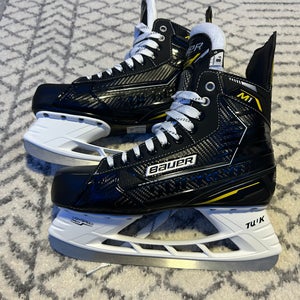 Senior New Bauer Supreme M1 Hockey Skates Regular Width Size 8.5