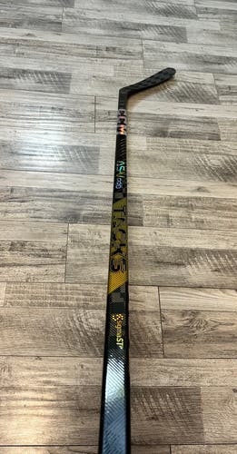 New! 70 Flex Right Hand P29 Super Tacks AS-V PRO Hockey Stick