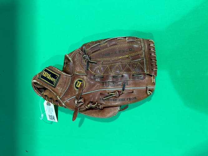 Used Wilson Right Hand Throw Outfield Baseball Glove 13"