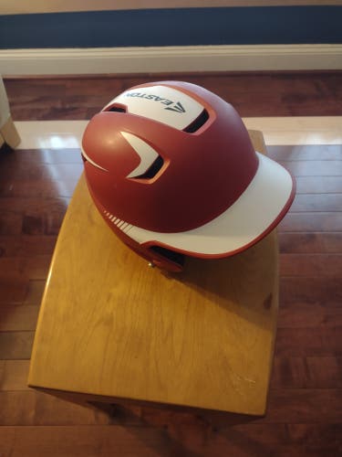Used (6-3/8"-7-18") Easton Z5 Batting Helmet