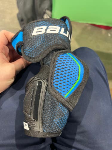 Used Small Bauer Elbow Pads