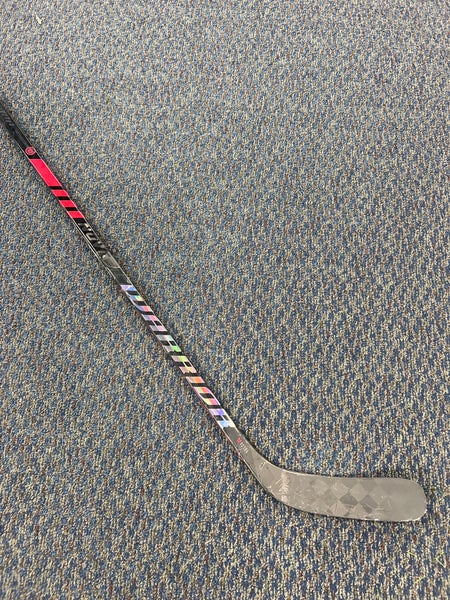 Bauer and Warrior Hockey Sticks - Roller Auctions