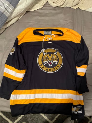 QU hockey jersey