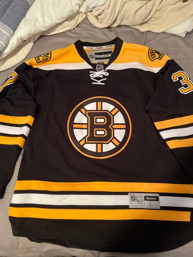 Bruins hockey jersey
