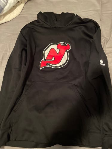 NJ devils sweatshirt