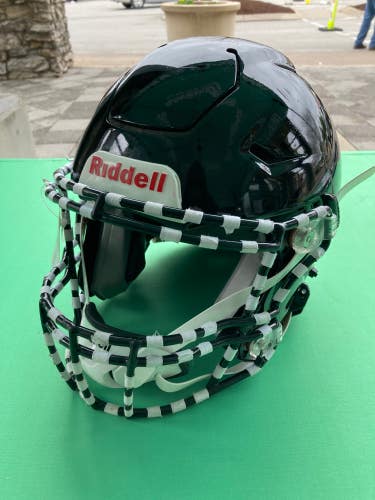 Used Medium Riddell SpeedFlex Helmet