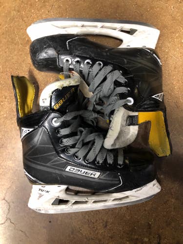 Used Junior Bauer Supreme S170 Hockey Skates D&R (Regular) 4.0
