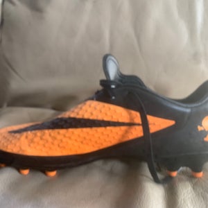 Men's Molded Cleats Nike Hypervenoms Cleats