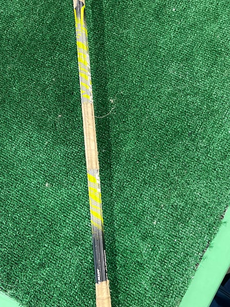 Under Armour beginner Stick | SidelineSwap | Buy and Sell on SidelineSwap