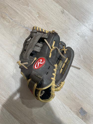 Used Rawlings Highlight Series Right-Hand Throw Outfield Baseball Glove (11.5")