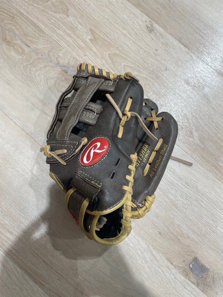 Used Rawlings Highlight Series Right-Hand Throw Outfield Baseball Glove (11.5")