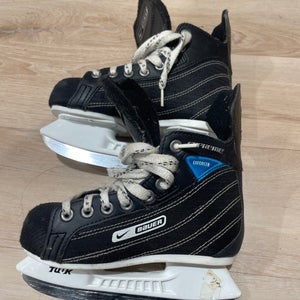 Used Youth Bauer Supreme Enforcer Hockey Skates (Regular) - Size: 13.0