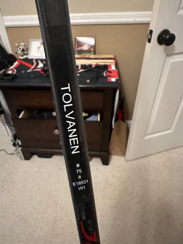 Senior Left Hand P29 Elvi Tolvanen Pro Stock Original JetSpeed Hockey Stick 75 Flex