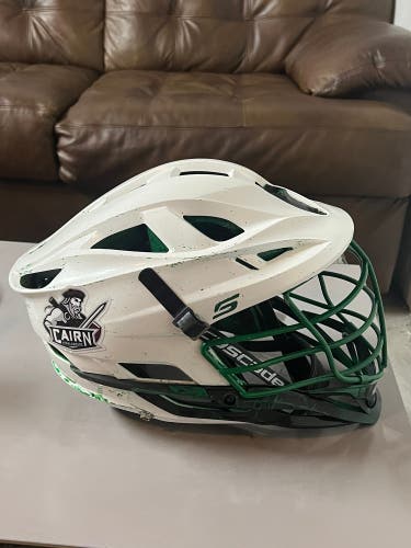 Player's Cascade S Helmet