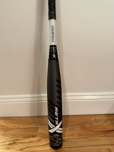 Used 2022 Louisville Slugger Composite Meta Bat (-11) 30"