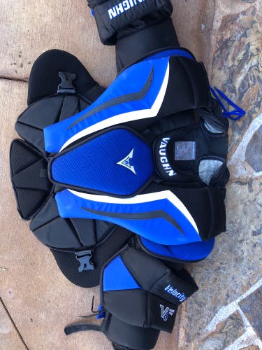 Used Large Vaughn Velocity V6 1000 Pro Goalie Chest Protector