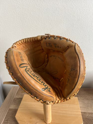 Rawlings RCM30 Mike Piazza Model LiTe Toe RHT Catchers Mitt