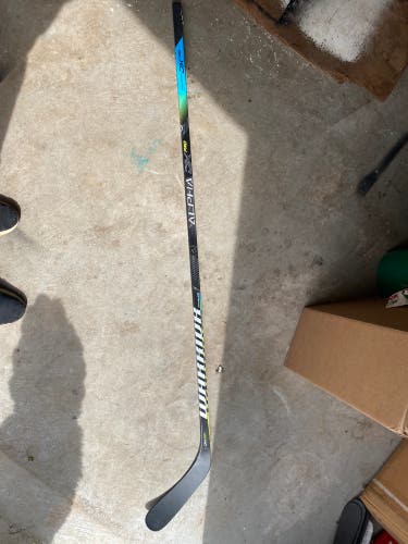 Senior Right Handed P92 Pro Stock Alpha DX Pro Hockey Stick