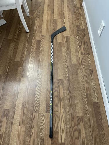 Warrior Alpha QX Hockey Stick