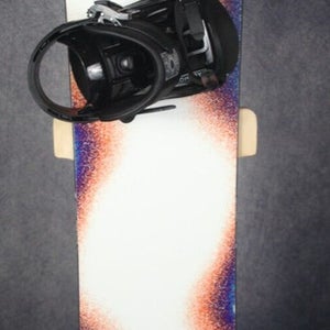 NEW K2 FIRST LITE SNOWBOARD SIZE 150 CM WITH NEW SALOMON LARGE BINDINGS
