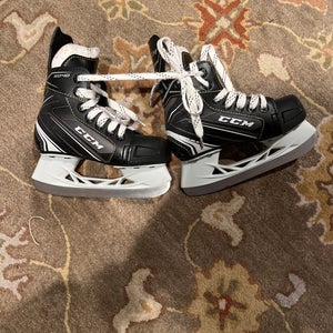 Used Youth CCM Tacks 9040 Hockey Skates 11.0