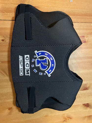 CCM Hockey XL Shoulder Pads  sp90