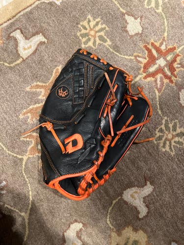 Used DeMarini Insane Right Hand Throw Glove 14"