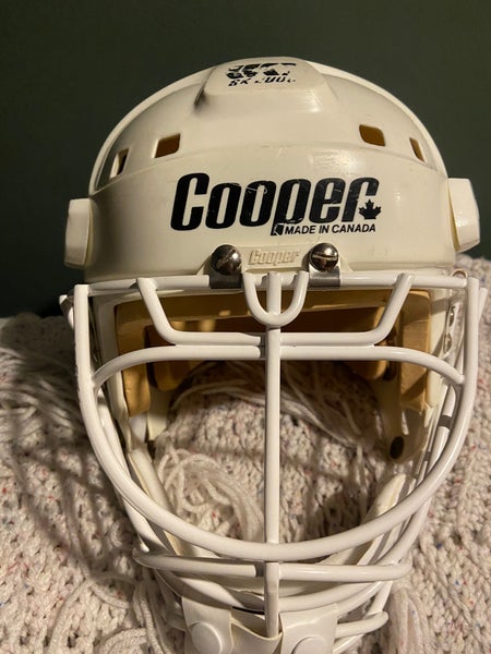 Vinatage cooper sk2000 large hockey helmet with hm-30