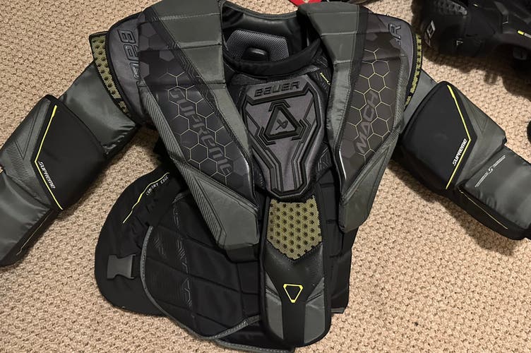 NEW PRICE**New Large Bauer Mach Goalie Chest Protector: NEVER WORN