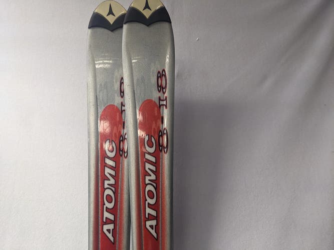 Atomic Beta Carv 8.18 Skis w/Atomic Bindings Size 170 Cm Color Gray Condition Us