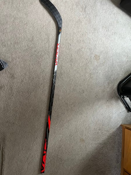 Intermediate Right Handed P88 Vapor FlyLite Hockey Stick