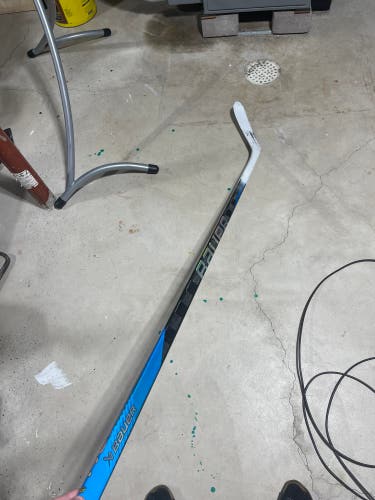 Senior Left Hand P28M Pro Stock Nexus Sync Hockey Stick