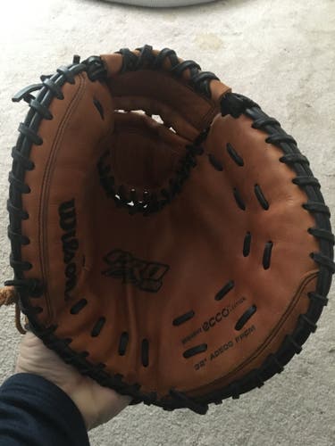 Used Right Hand Throw Wilson Catcher's A0500 Softball Glove 32"