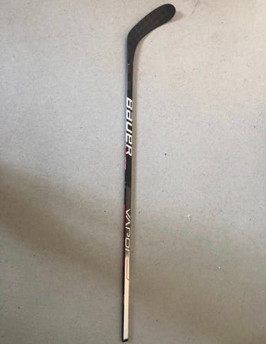 Brand new 107 flex p28 right handed Bauer FlyLite