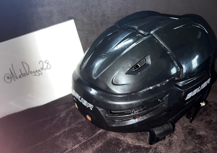 Used Medium Bauer Re-Akt Helmet