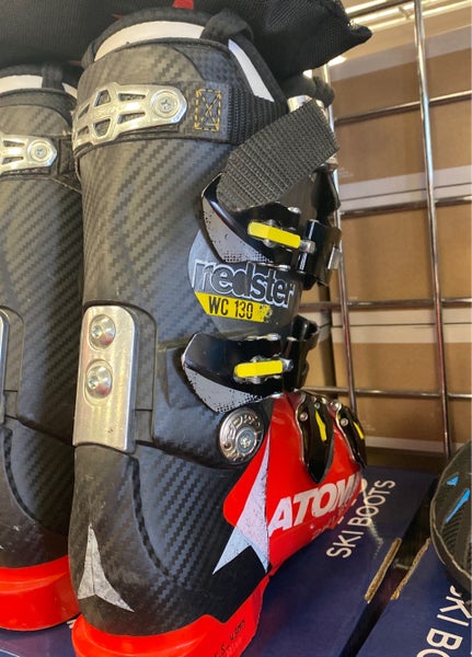Atomic Redster World Cup 130 flex Used Men's Ski Boots | SidelineSwap