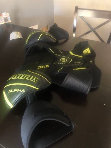 Senior Large Warrior Alpha DX5 Shoulder Pads