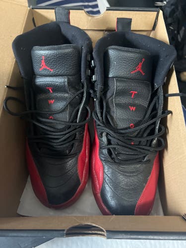 USED FLU GAME AIR JORDAN 12s